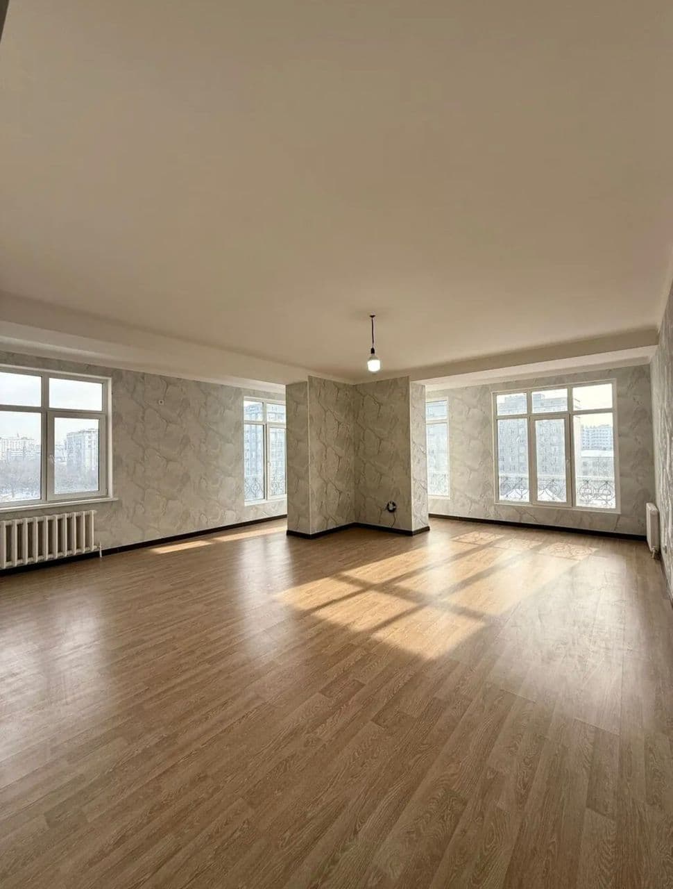 Элитка, 3 ком, 127 м2, этаж 7/10, ж/к ОргТехСтрой (Orgtexstroy), Сост: Евроремонт - фото 3