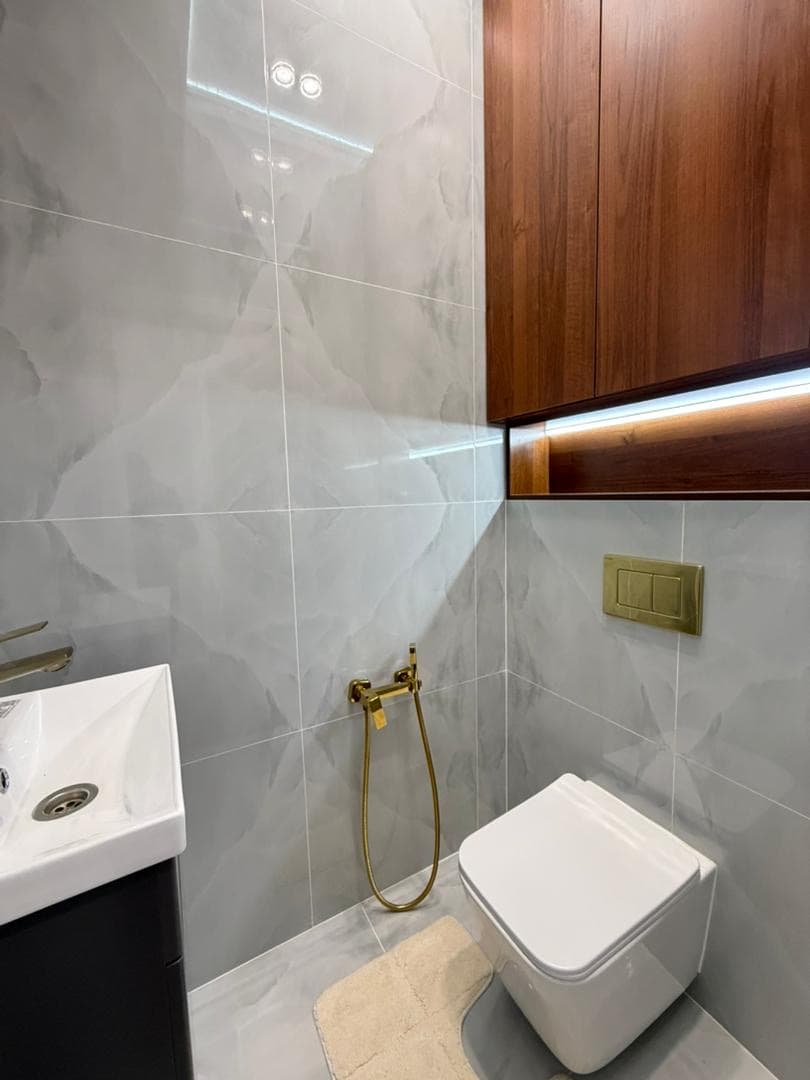 Элитка, 3 ком, 73 м2, этаж 7/12, ж/к Нью-Йорк сити (New York city), Сост: Евроремонт - фото 10