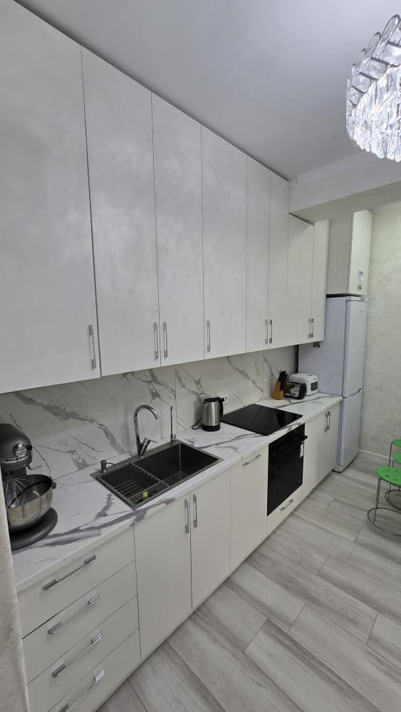 Элитка, 2 ком, 64 м2, этаж 6/12, ж/к Кап Строй Сити (Capstroy City), Сост: Евроремонт - фото 1