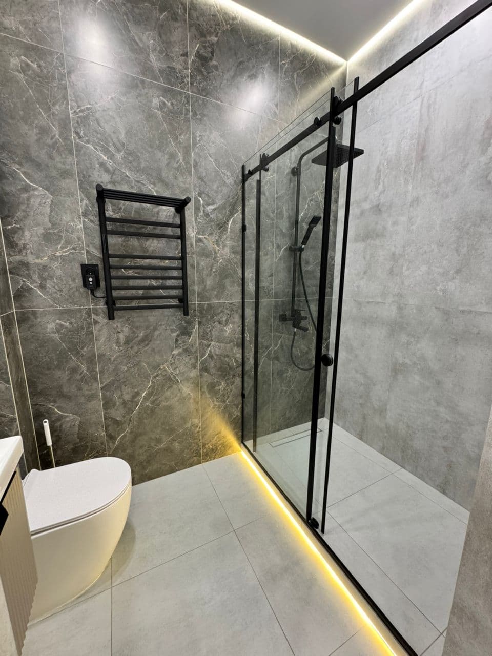 Элитка, 2 ком, 76 м2, этаж 9/12, ж/к Кап Строй Сити (Capstroy City), Сост: Евроремонт - фото 11