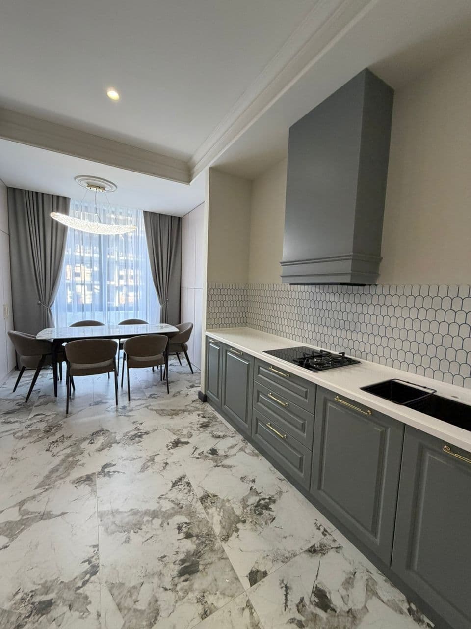Продажа, Элитка, 3 ком, 109 м2, этаж 2/12, ж/к Елисейские поля, Сост: Евроремонт - фото 2