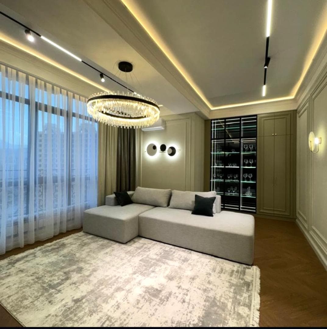 Элитка, 2 ком, 80 м2, этаж 13/16, ж/к ЖК Флоренция, Сост: Евроремонт - фото 1