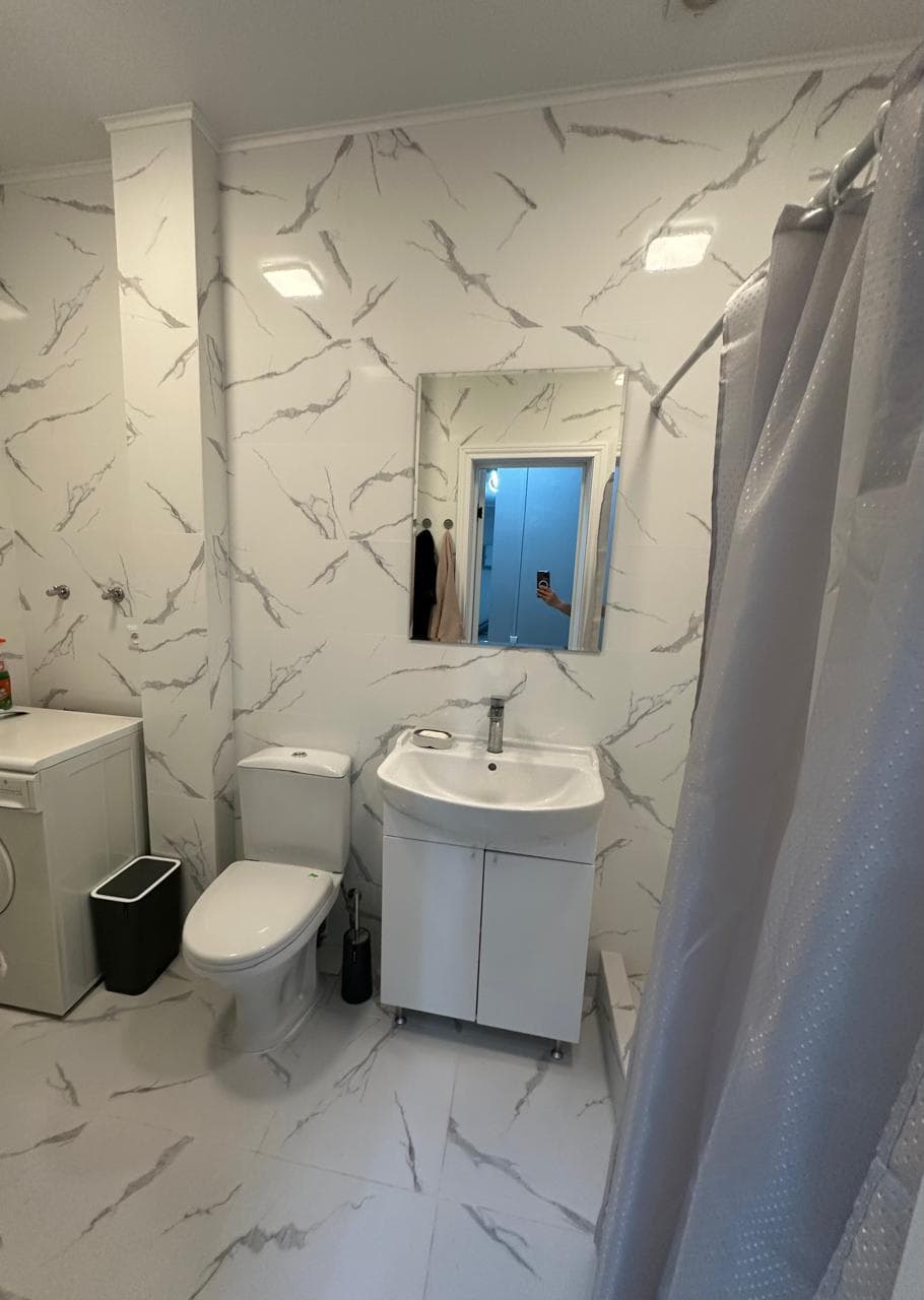 Аренда, Сталинка, 3 ком, 90 м2, этаж 2/3, Сост: Евроремонт - фото 12