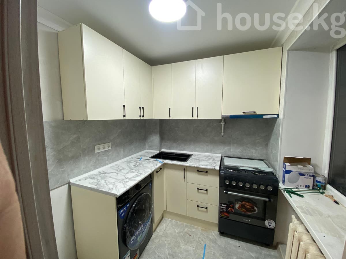 Продажа, Хрущёвка, 2 ком, 43 м2, этаж 1/3, Сост: Евроремонт - фото 1