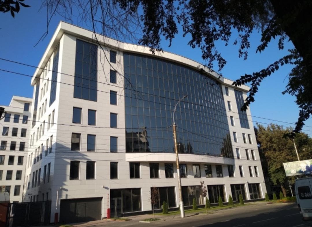 Коммерческая, 1 ком, 364 м², этаж 4/8