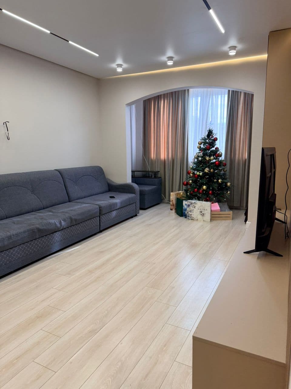 Продажа, 106 улучшенная, 4 ком, 103 м2, этаж 9/10, Сост: Евроремонт - фото 9