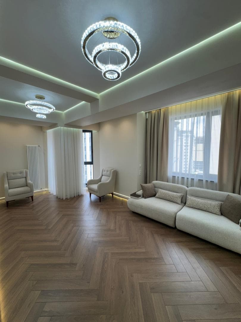 Продажа, Элитка, 3 ком, 104 м2, этаж 10/15, ж/к Кап Строй Сити (Capstroy City), Сост: Евроремонт - фото 13