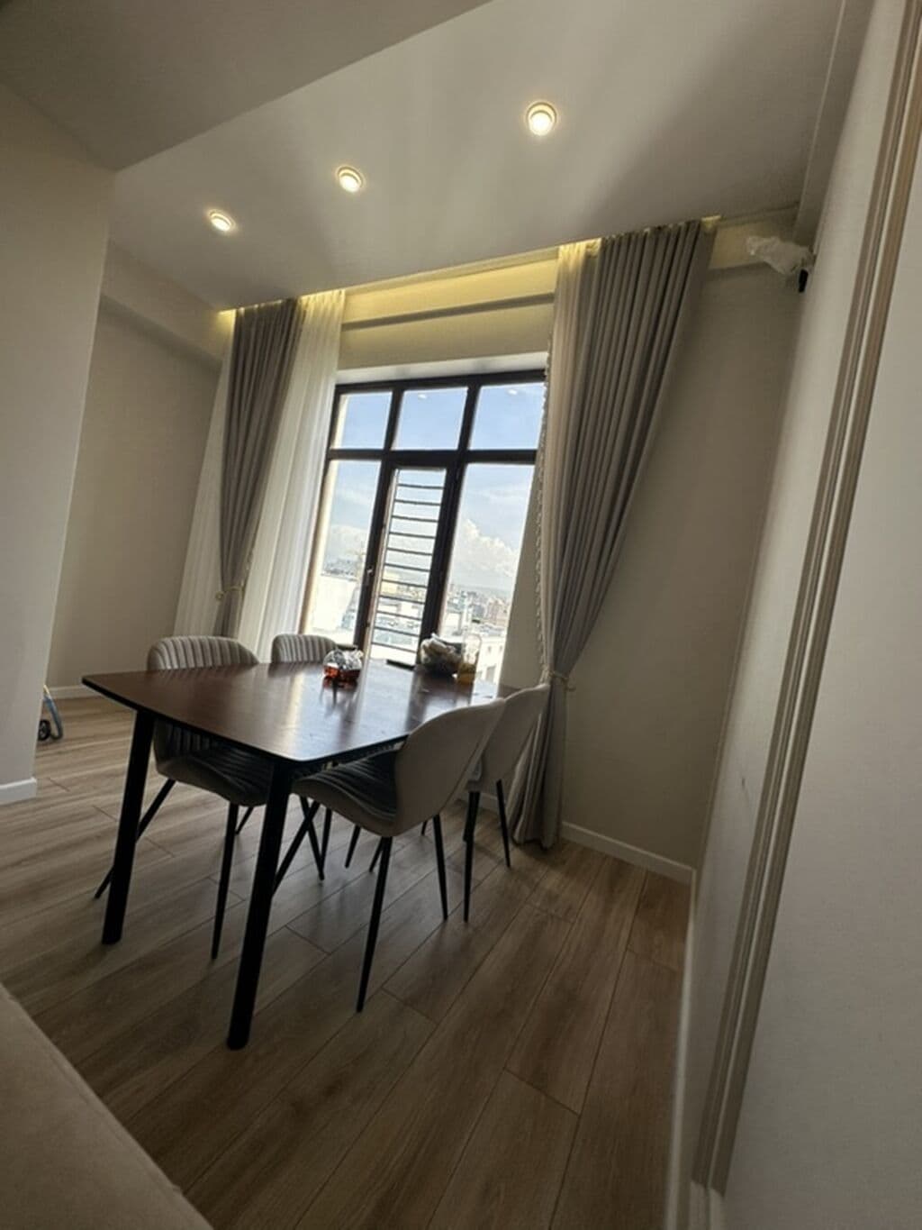Продажа, Элитка, 3 ком, 87 м2, этаж 13/16, ж/к ЖК Кубаныч, Сост: Евроремонт - фото 8