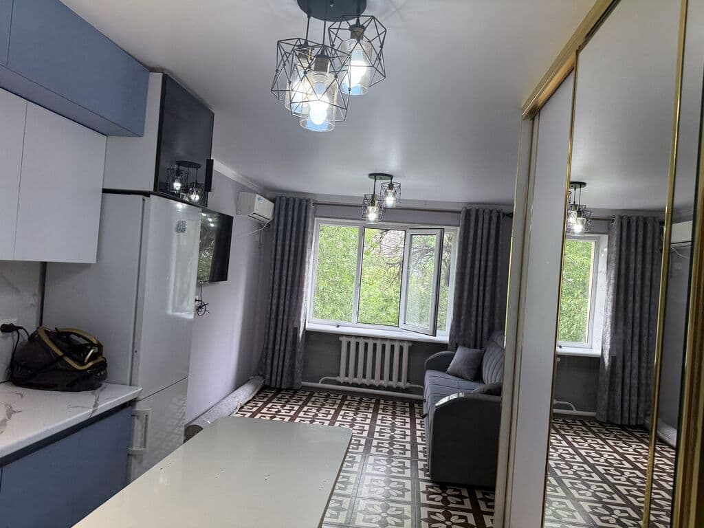 Продажа, Гостинка / Общежитие, 1 ком, 18 м2, этаж 5/5, Сост: Хорошее - фото 2