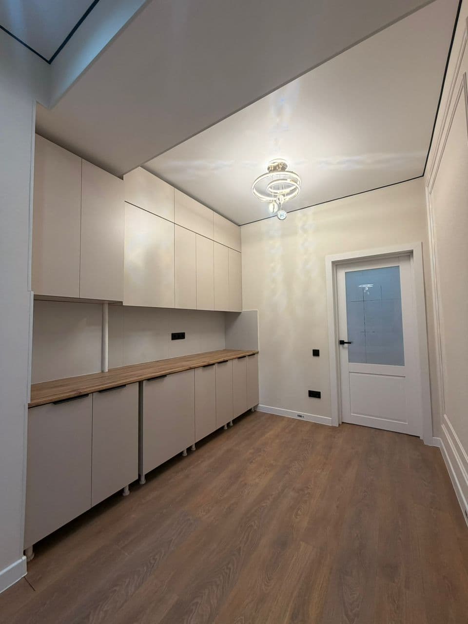 Элитка, 2 ком, 36 м2, этаж 6/10, ж/к Пишпек (Pishpek), Сост: Евроремонт - фото 2