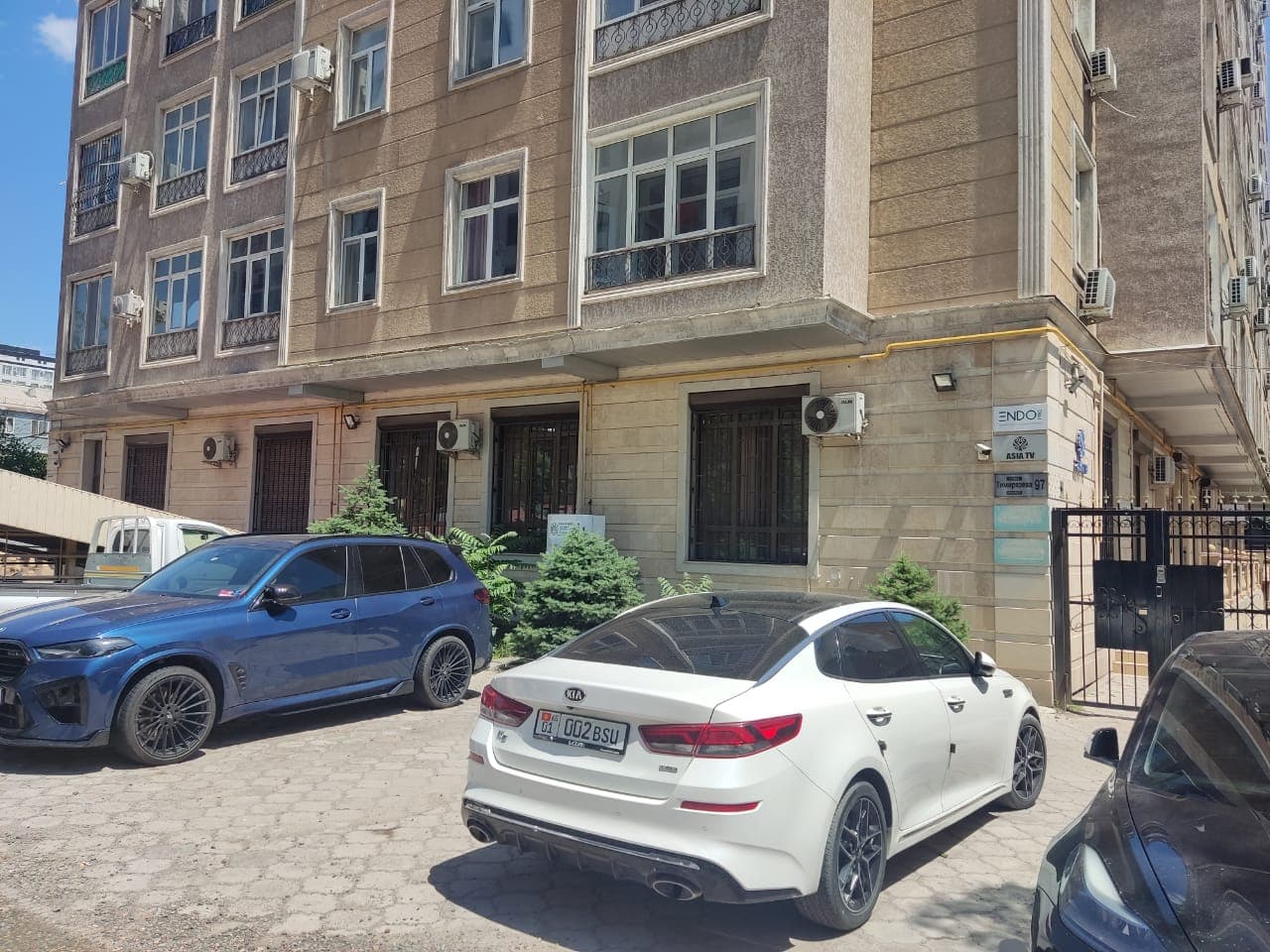 Офис, Коммерческая, 220 м2, этаж 1/10, Сост: Евроремонт - фото 2