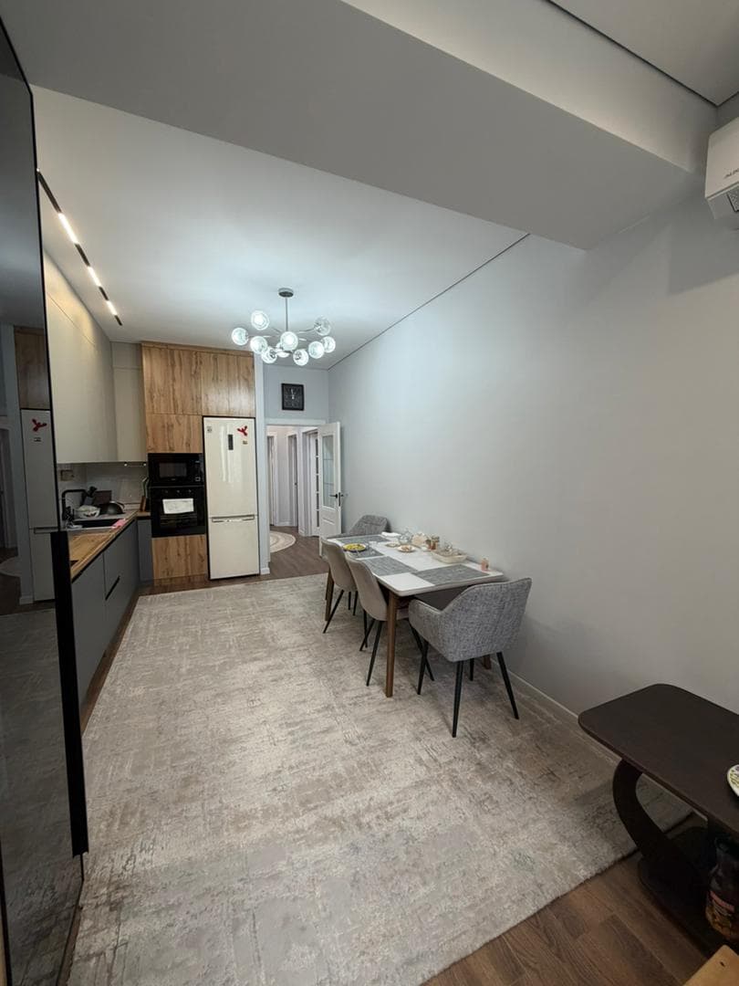 Элитка, 3 ком, 109 м2, этаж 7/13, ж/к Кап Строй Сити (Capstroy City), Сост: Евроремонт - фото 4