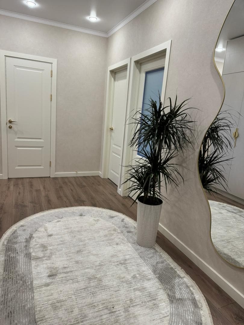 Элитка, 2 ком, 80 м2, этаж 3/3, Сост: Евроремонт - фото 11