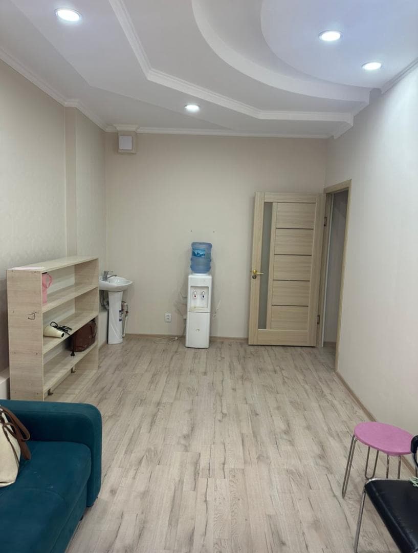 Аренда, Офис, Коммерческая, 18 м2, этаж 1/8, Сост: Евроремонт - фото 3