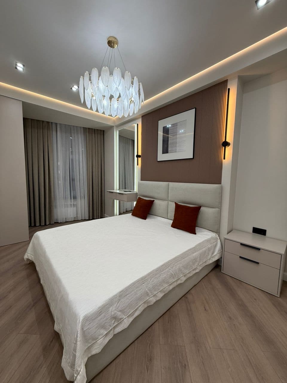 Элитка, 3 ком, 84 м2, этаж 8/14, ж/к НБК Строй, Сост: Евроремонт - фото 1
