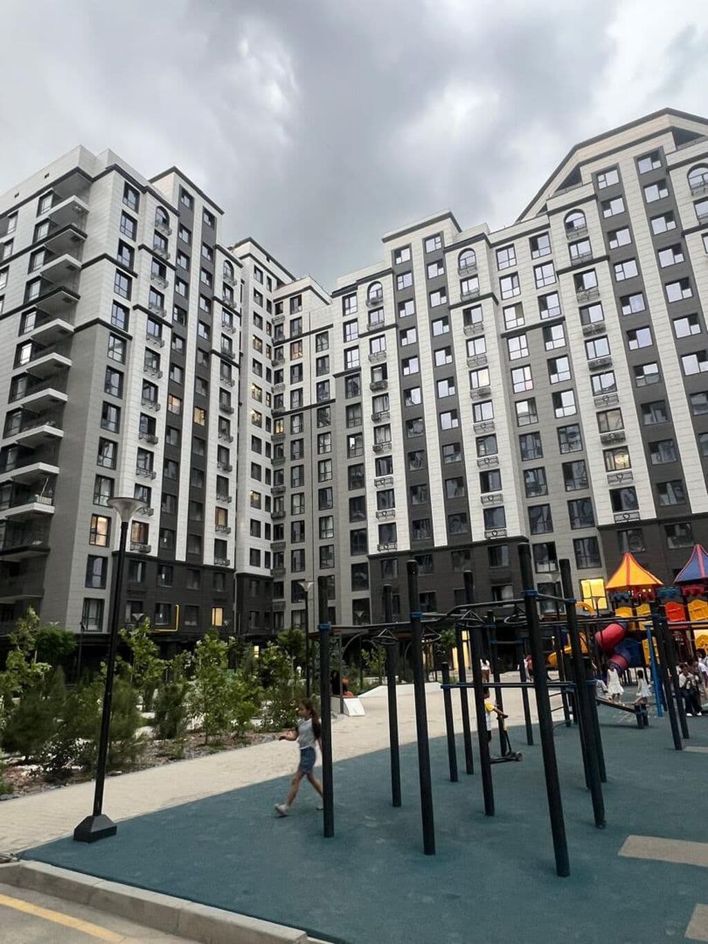 Продажа, Элитка, 2 ком, 87 м2, этаж 4/14, ж/к Кап Строй Сити (Capstroy City), Сост: Евроремонт - фото 1