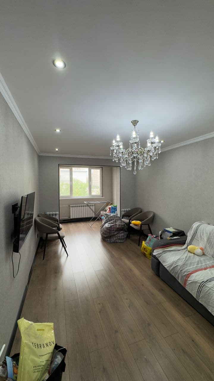 Продажа, 104 серия, 2 ком, 44 м2, этаж 4/4, Сост: Евроремонт - фото 1