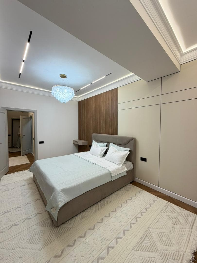Элитка, 2 ком, 76 м2, этаж 8/14, ж/к Кап Строй Сити (Capstroy City), Сост: Евроремонт - фото 2