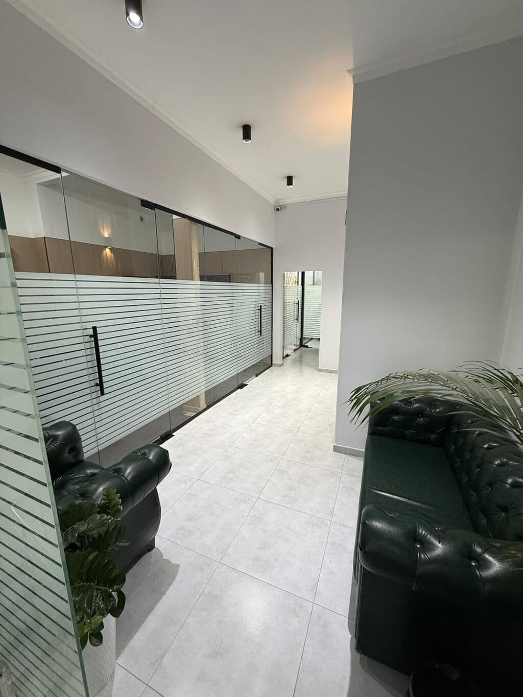 Офис, Коммерческая, 255 м2, этаж 1/1, Сост: Евроремонт - фото 17