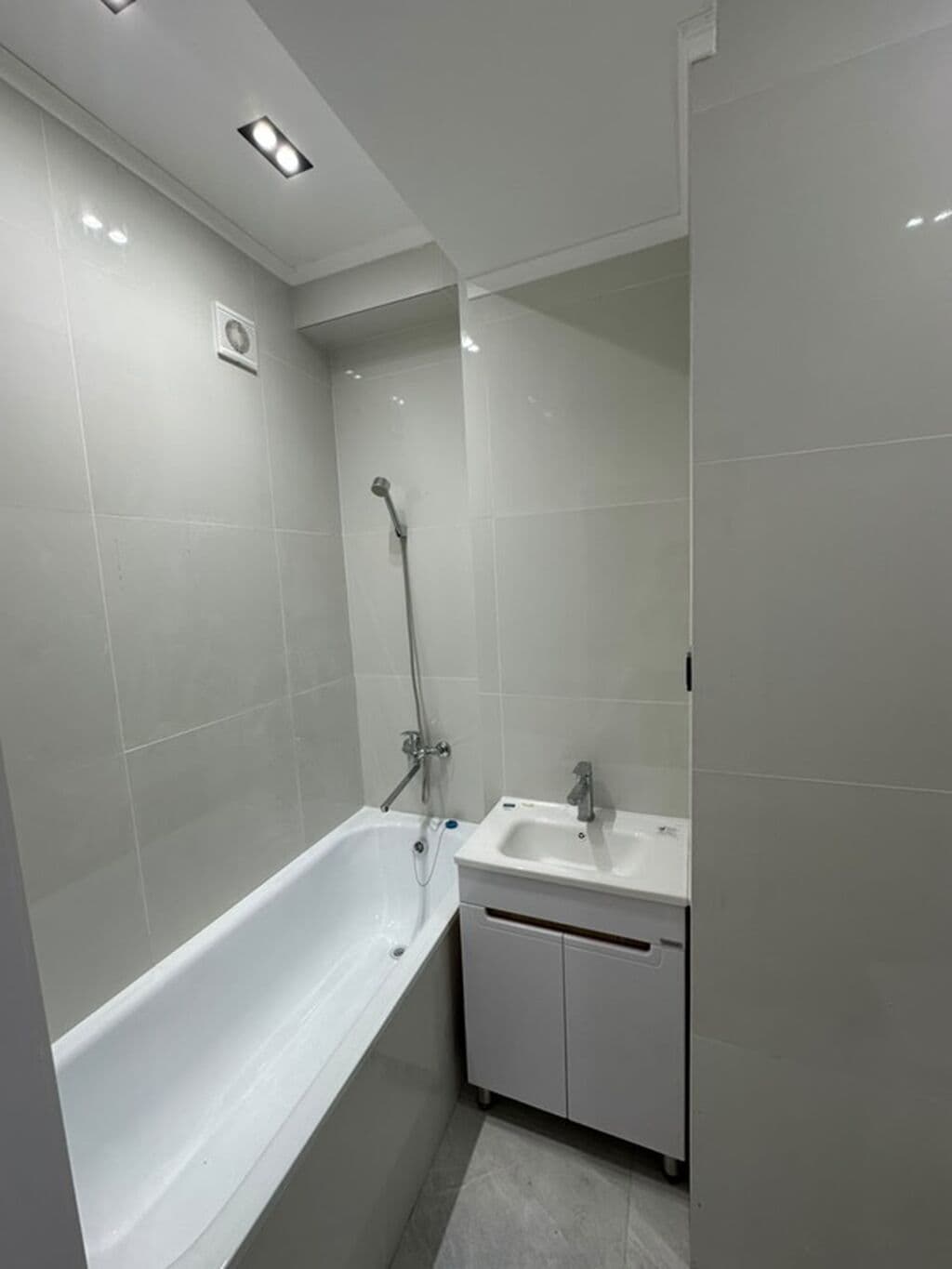 Продажа, Элитка, 1 ком, 42 м2, этаж 3/14, ж/к Ихлас Джал-15, Сост: Евроремонт - фото 8