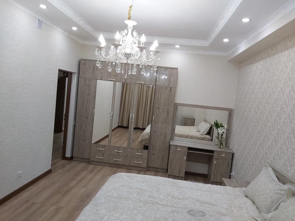 Элитка, 3 ком, 120 м2, этаж 10/12, Сост: Евроремонт - фото 1