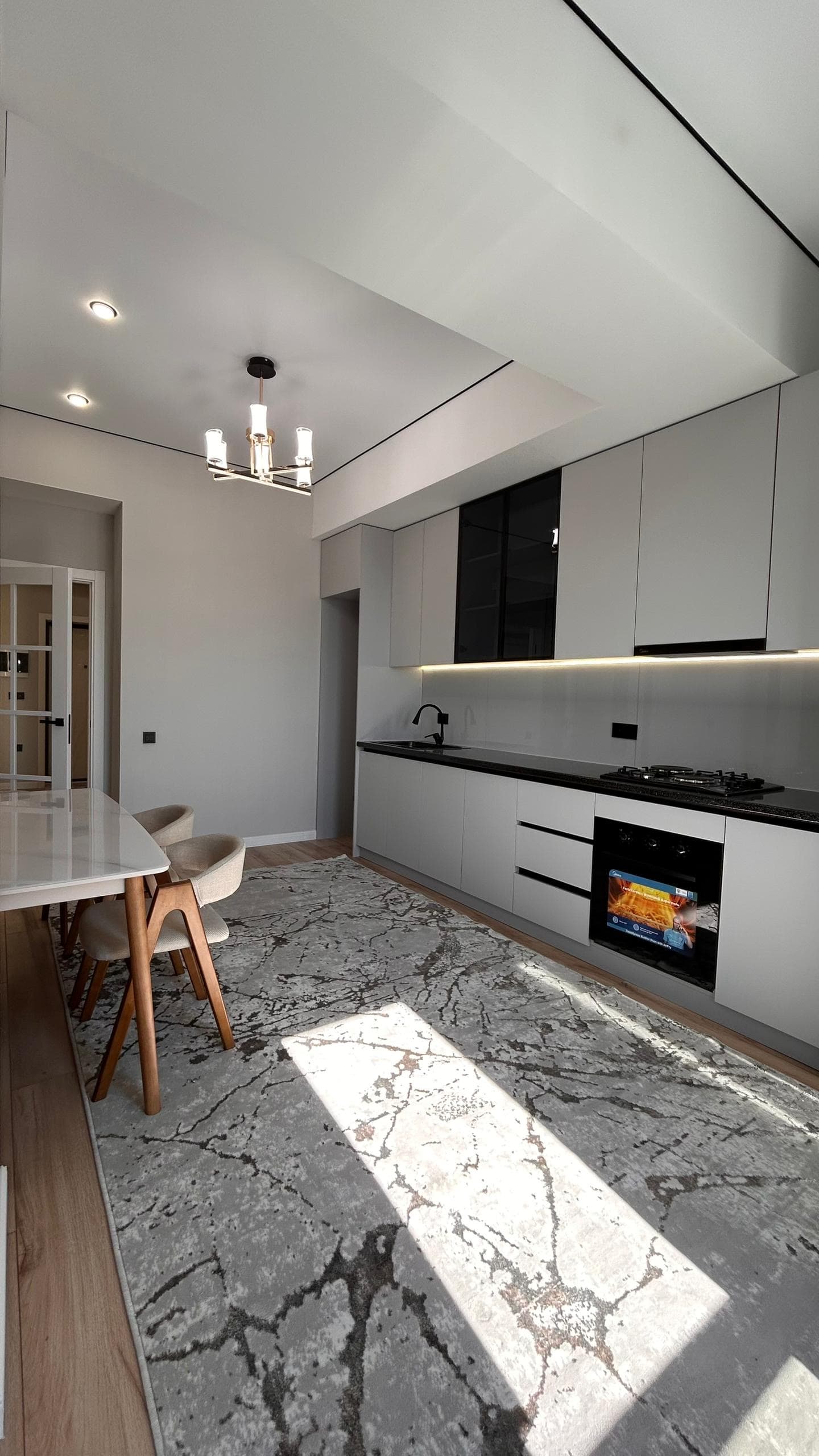 Продажа, Элитка, 2 ком, 74 м2, этаж 11/12, Сост: Евроремонт - фото 7
