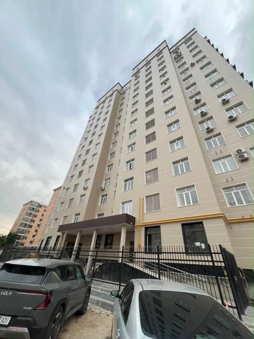 Элитка, 106 м2, этаж 6/14, ж/к Action Stroy (Экшен Строй), Сост: Евроремонт - фото 1