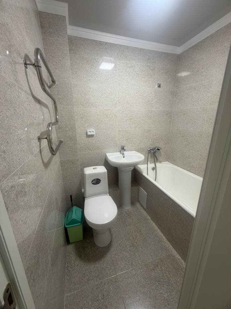 Продажа, 104 серия, 2 ком, 44 м2, этаж 1/4, Сост: Евроремонт - фото 5
