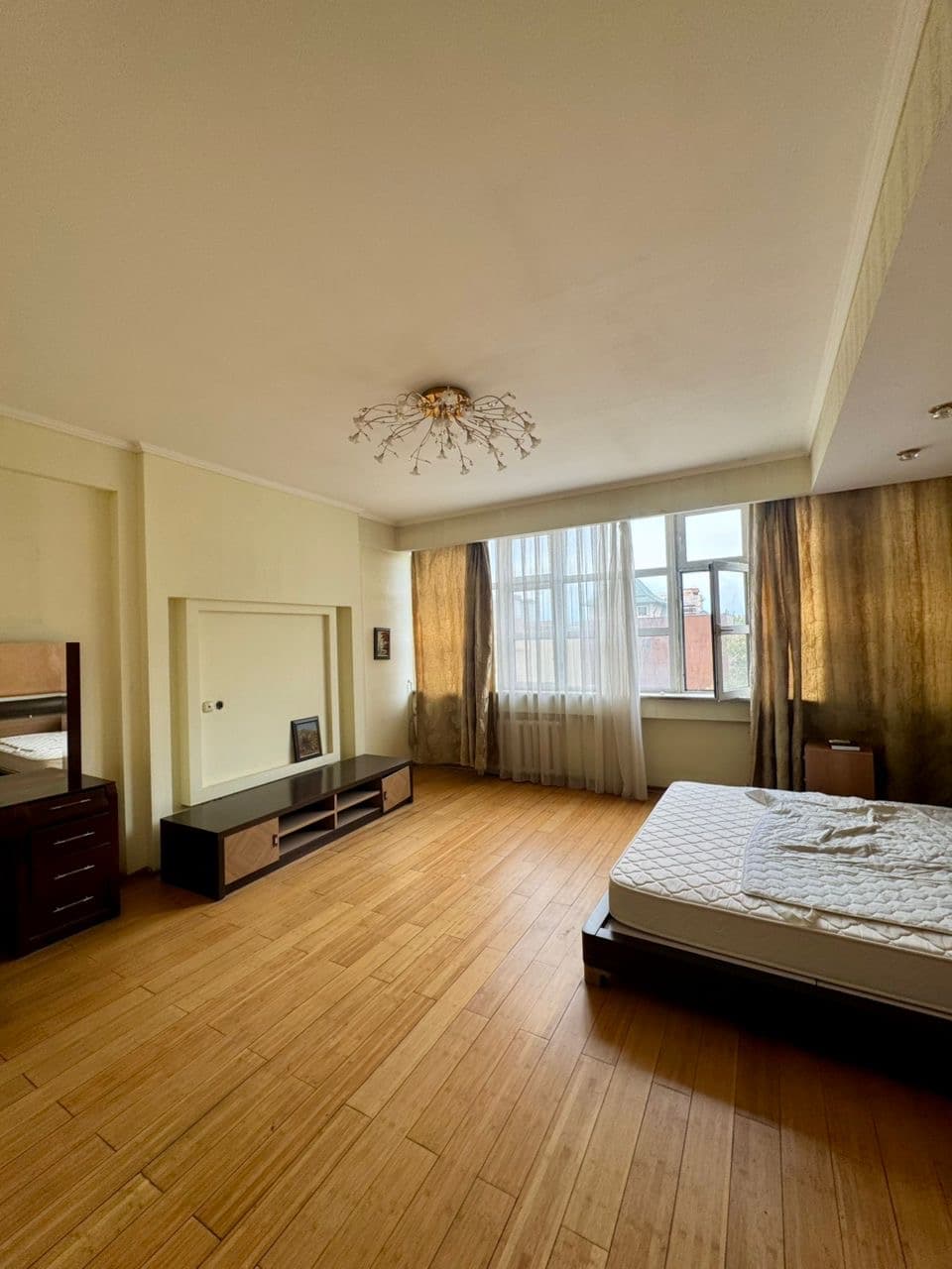 4 ком, Индивидуальный проект, 203 м2, этаж 3/8, Сост: Хорошее - фото 4