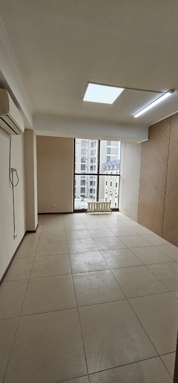 Офис, Коммерческая, 80 м2, этаж 7/8, Сост: Евроремонт - фото 4