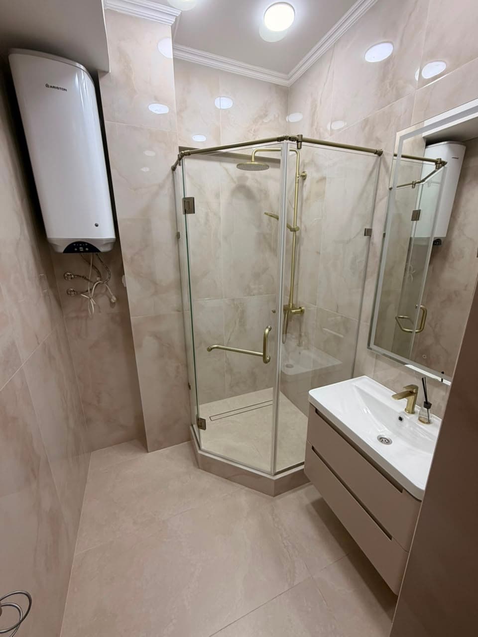 Продажа, Элитка, 3 ком, 92 м2, этаж 5/10, ж/к Мега Строй, Сост: Евроремонт - фото 7