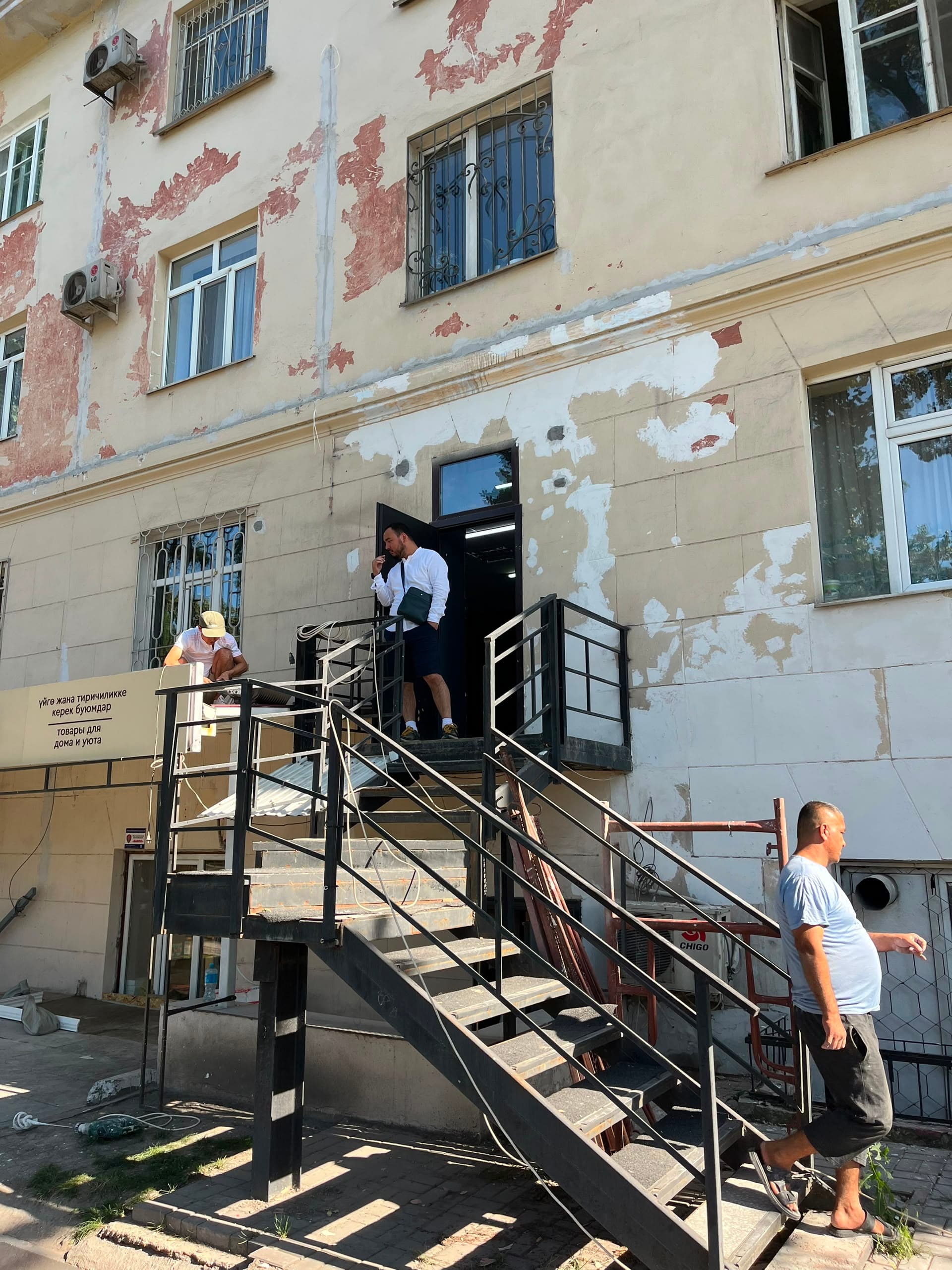 Магазин, Коммерческая, 80 м2, этаж 1/3, Сост: Хорошее - фото 1