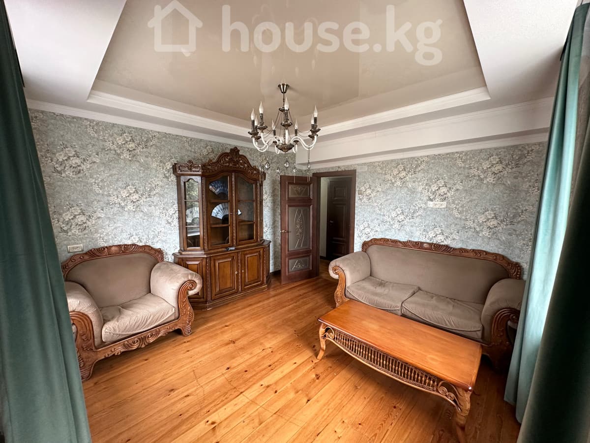3 ком, Сталинка, 70 м2, этаж 5/5 - фото 4