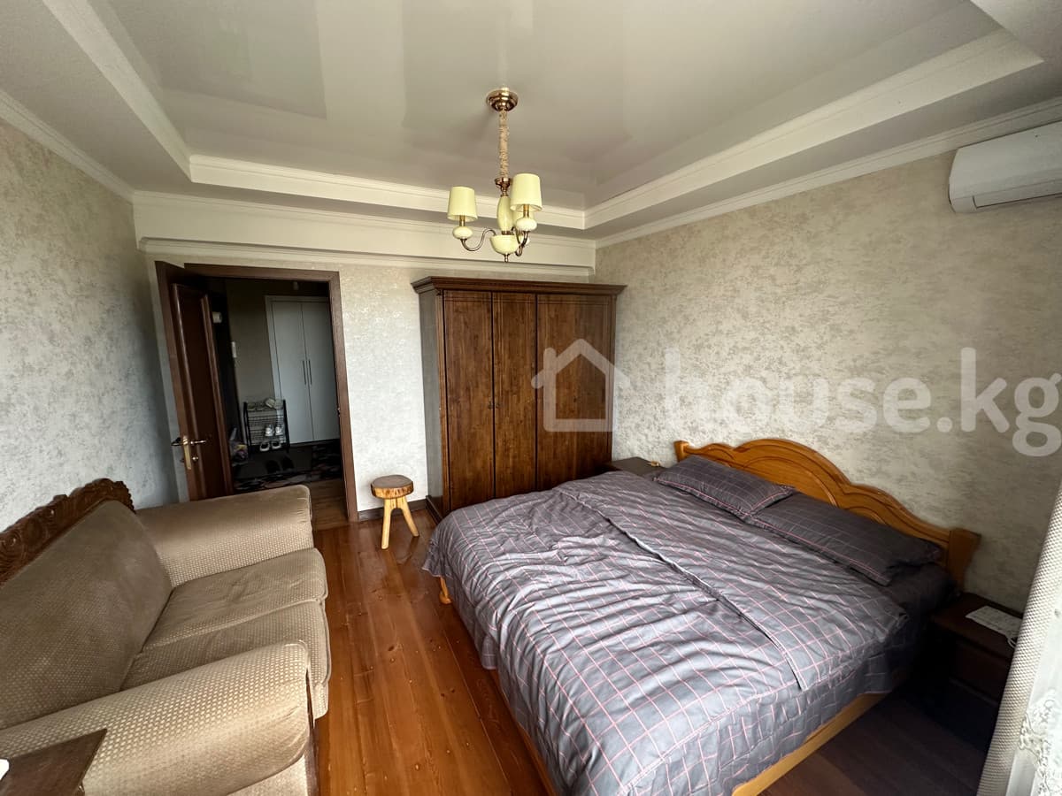 3 ком, Сталинка, 70 м2, этаж 5/5 - фото 5