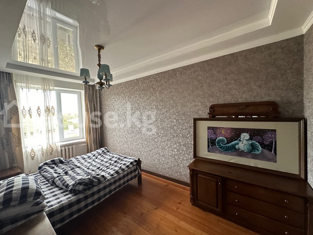 3 ком, Сталинка, 70 м2, этаж 5/5 - фото 6