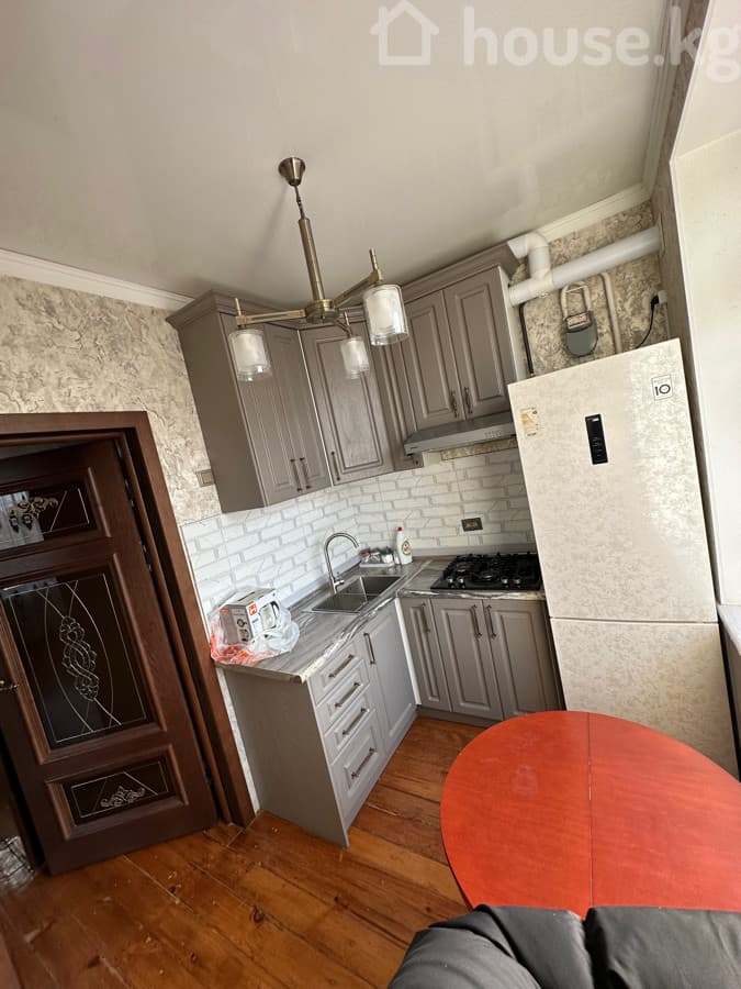 3 ком, Сталинка, 70 м2, этаж 5/5 - фото 10