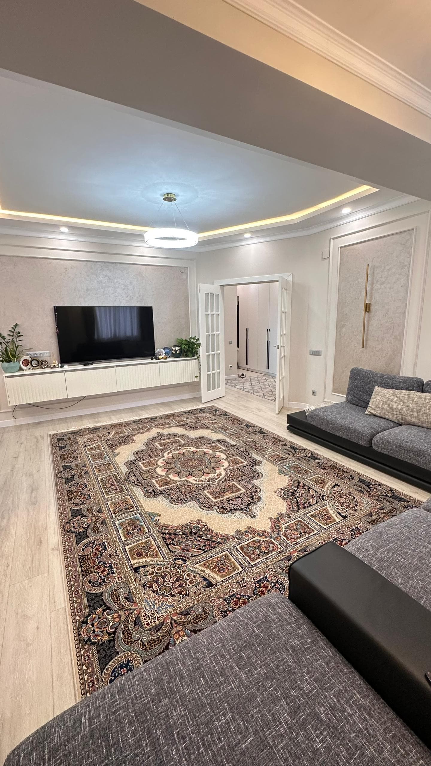Продажа, Элитка, 3 ком, 97 м2, этаж 11/12, ж/к ТСТ Сервис Строй, Сост: Евроремонт - фото 1