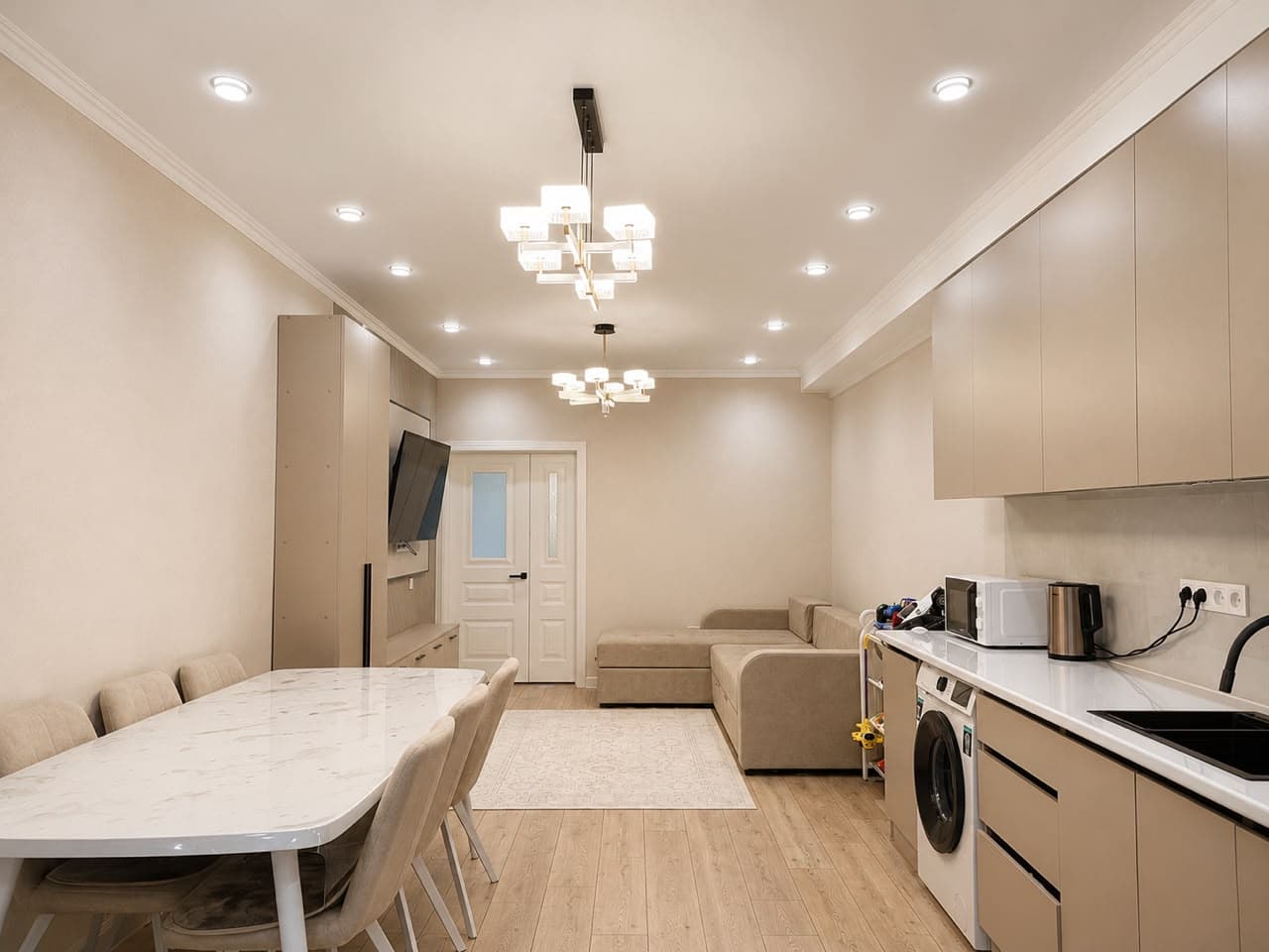 Элитка, 3 ком, 81 м2, этаж 3/9, ж/к Aalam City, Сост: Евроремонт - фото 3