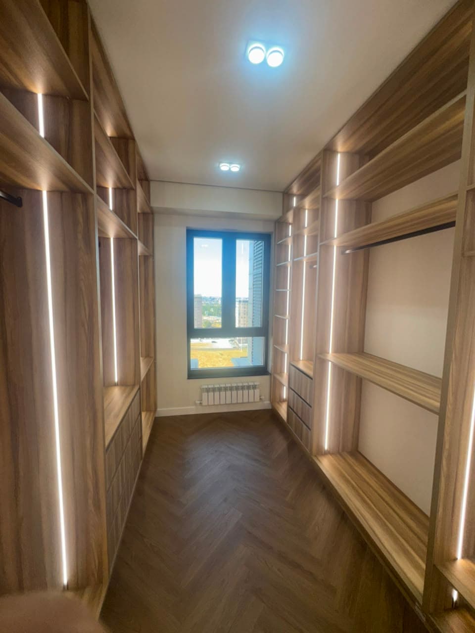 Элитка, 3 ком, 140 м2, этаж 12/14, ж/к Роял(Royal), Сост: Евроремонт - фото 3