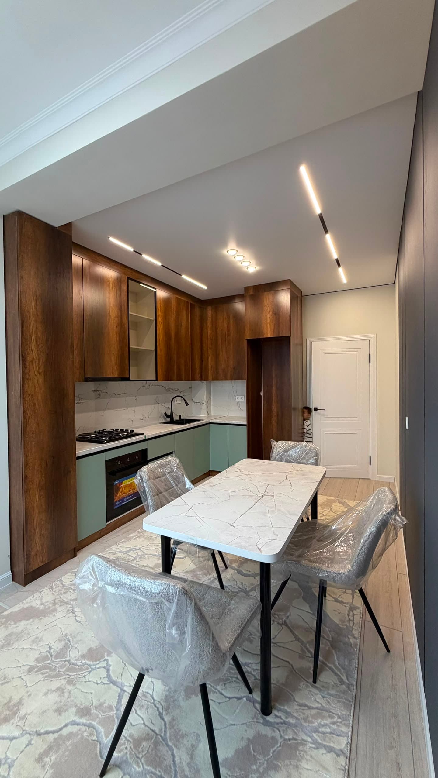 Продажа, Элитка, 2 ком, 77 м2, этаж 10/12, ж/к Кап Строй Сити (Capstroy City), Сост: Евроремонт - фото 12