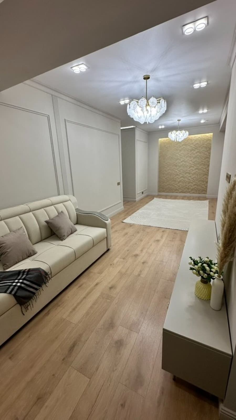 Элитка, 65 м2, этаж 13/14, ж/к Нью-Йорк сити (New York city), Сост: Евроремонт - фото 2