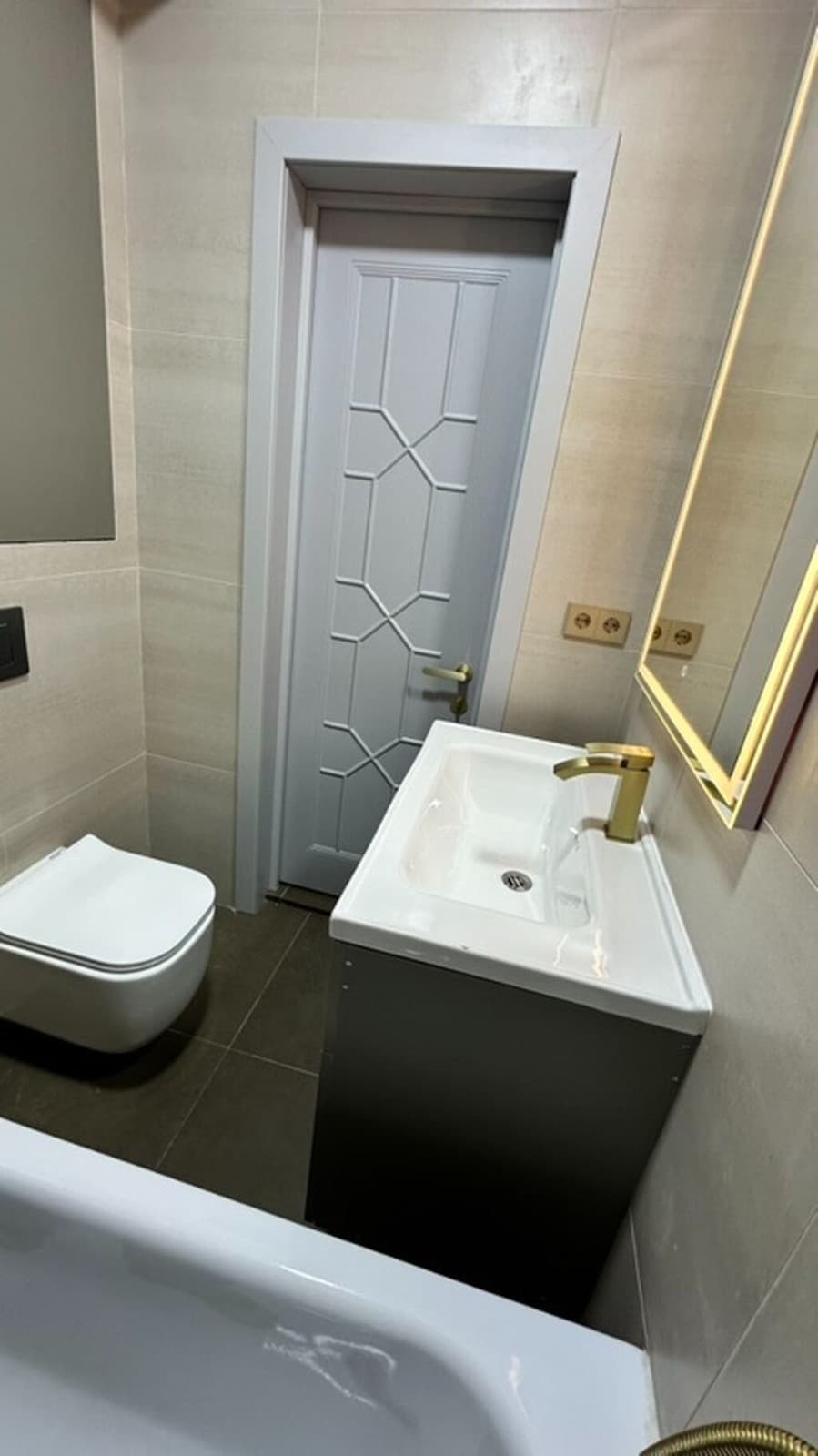 Элитка, 65 м2, этаж 13/14, ж/к Нью-Йорк сити (New York city), Сост: Евроремонт - фото 5