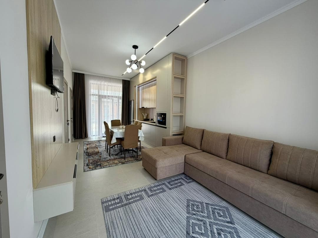 Дом, 3 ком, 2 соток, Сост: Евроремонт - фото 1