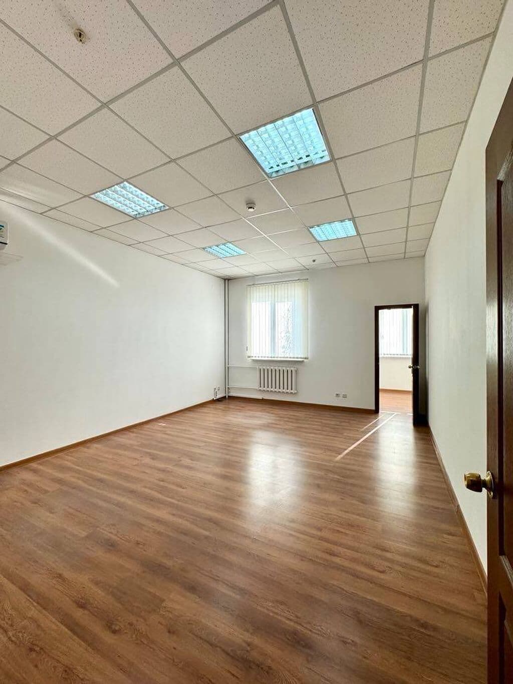 Аренда, Офис, Коммерческая, 400 м2, этаж 1/3, Сост: Хорошее - фото 5