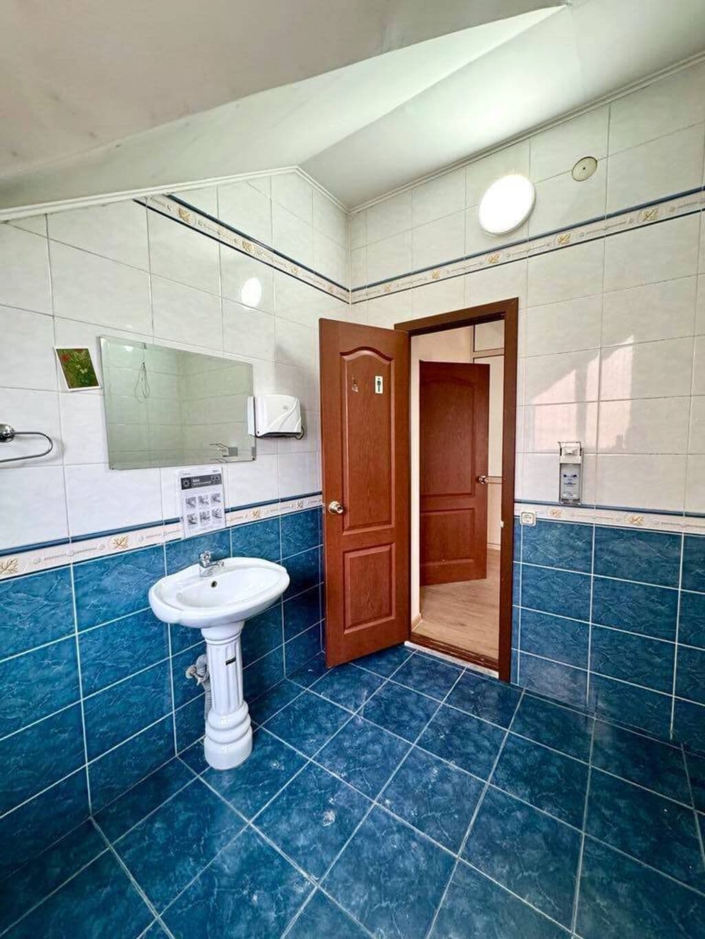 Аренда, Офис, Коммерческая, 400 м2, этаж 1/3, Сост: Хорошее - фото 8