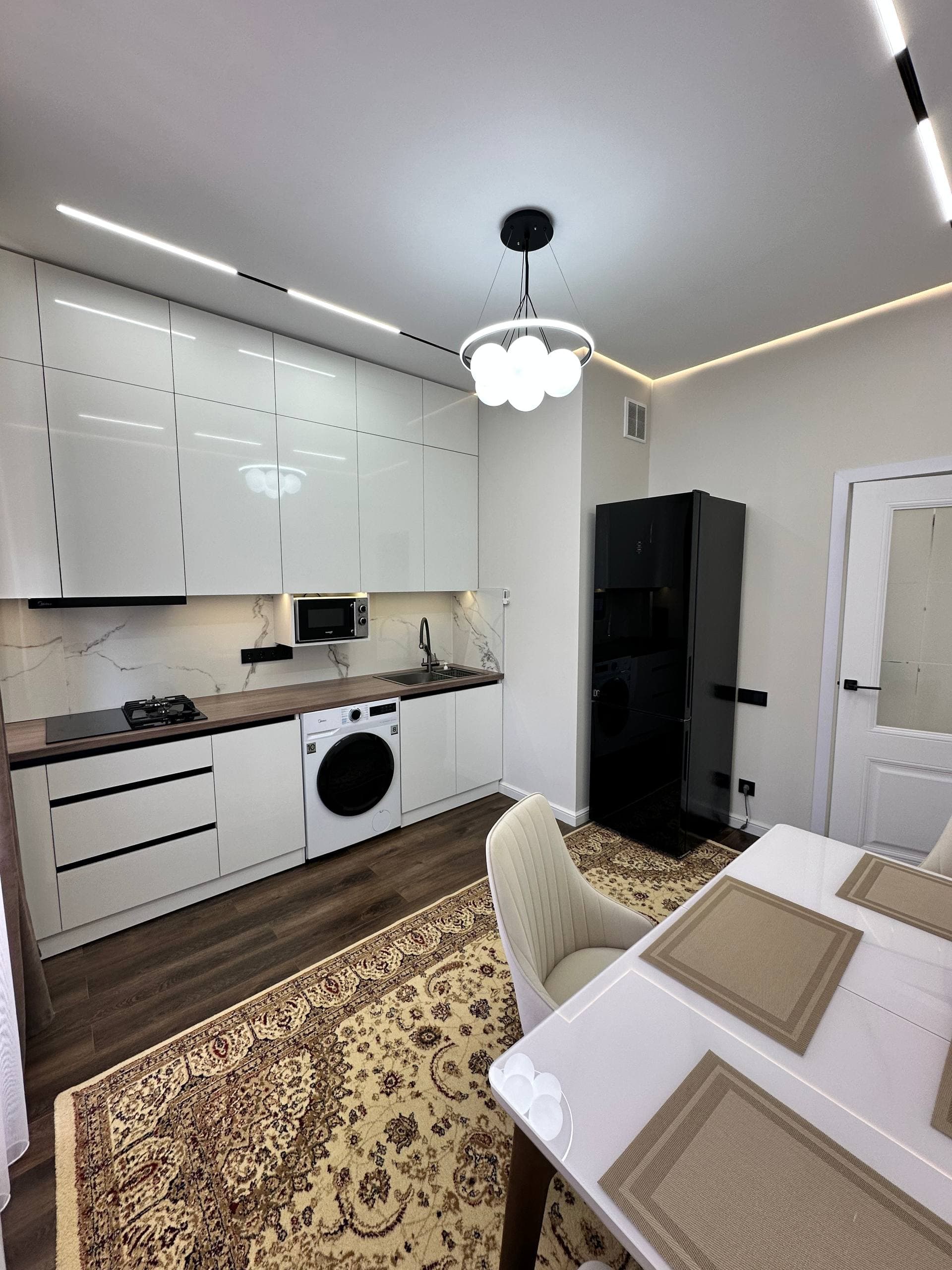 Продажа, Элитка, 1 ком, 41 м2, этаж 13/15, ж/к Крейсер (Kreyser), Сост: Евроремонт - фото 2