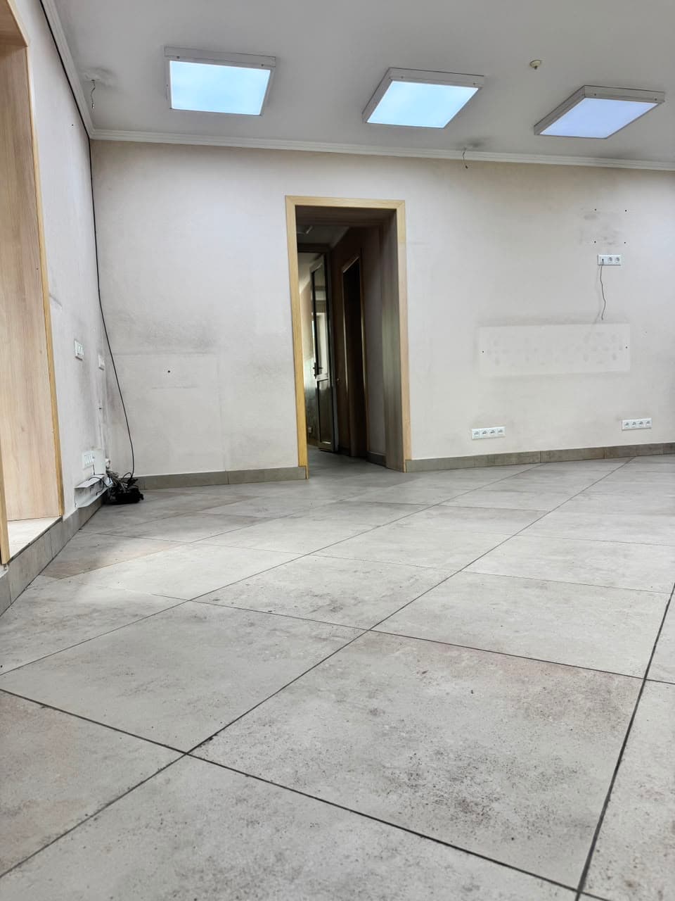 Офис, Коммерческая, 90 м2, этаж 1/4, Сост: Хорошее - фото 3