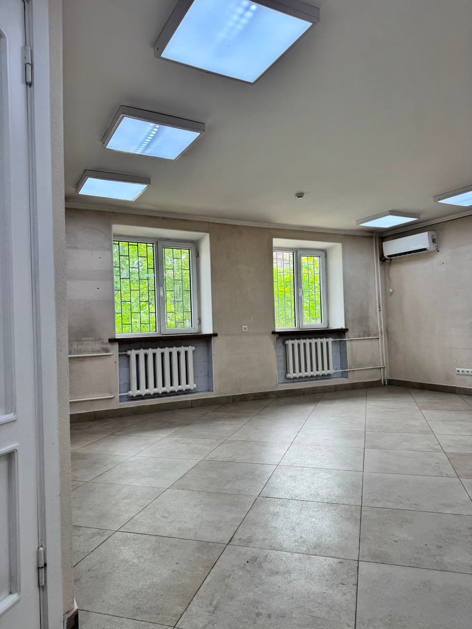 Офис, Коммерческая, 90 м2, этаж 1/4, Сост: Хорошее - фото 4