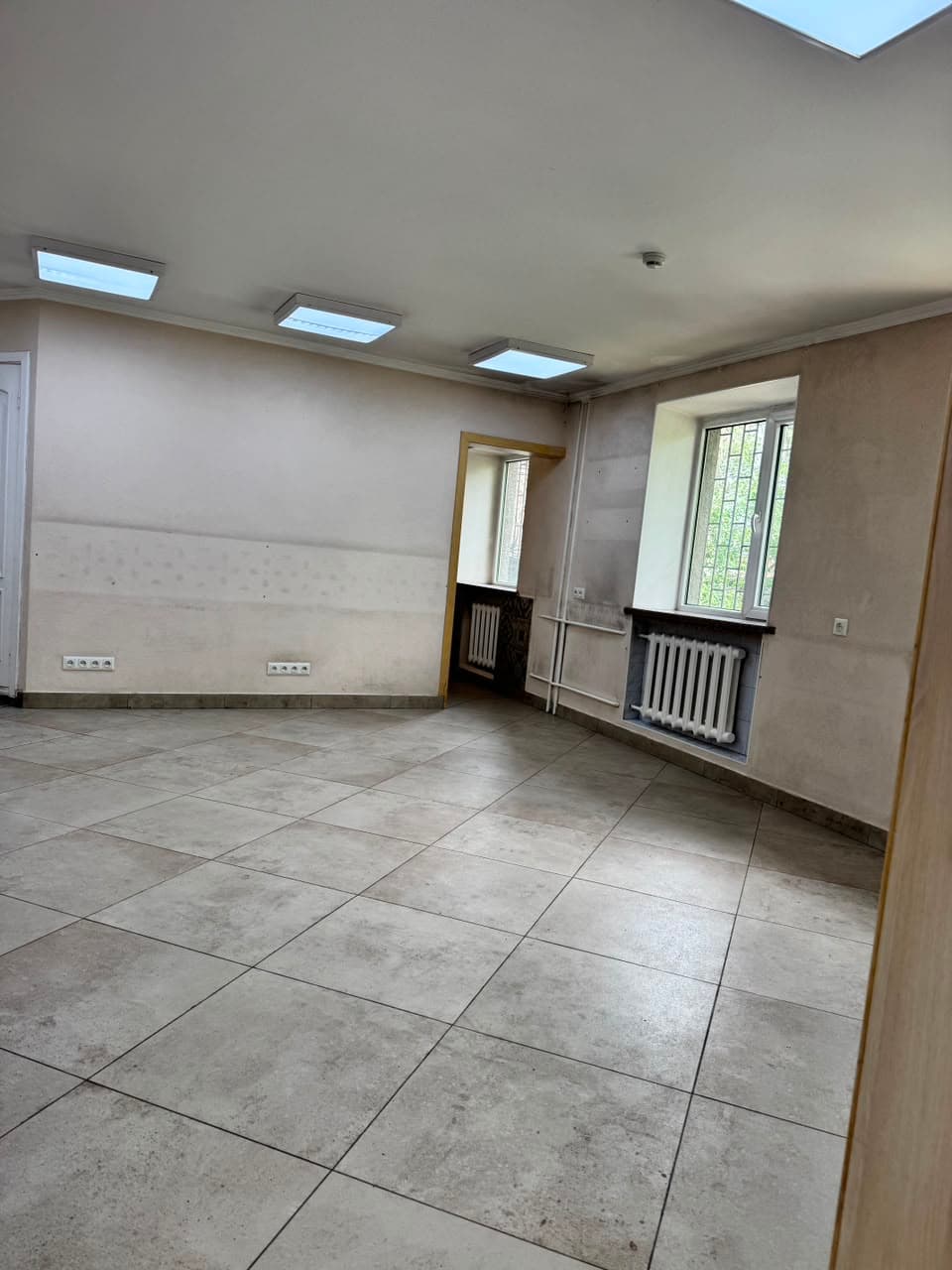 Офис, Коммерческая, 90 м2, этаж 1/4, Сост: Хорошее - фото 6