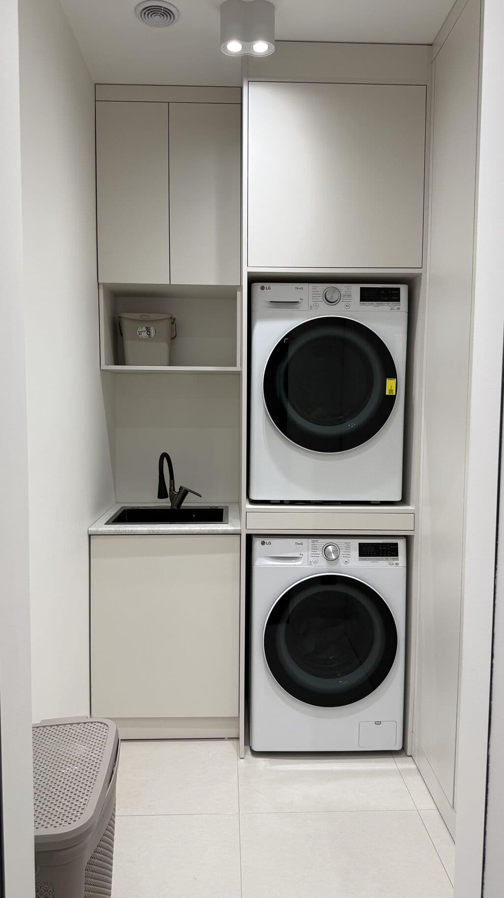 Продажа, Элитка, 3 ком, 122 м2, этаж 9/14, ж/к Кап Строй Сити (Capstroy City), Сост: Хорошее - фото 1